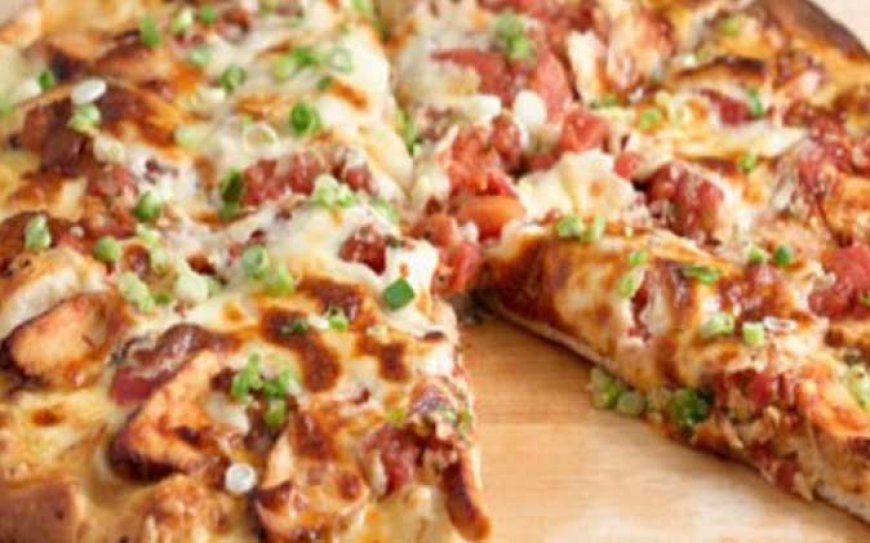 Chicken Pizza Recipe in Urdu